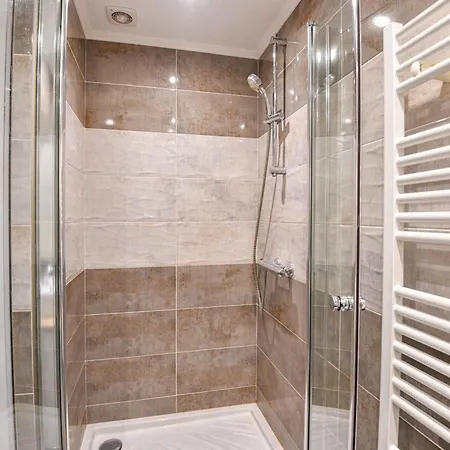 Belle Vue Et Proche De Monaco